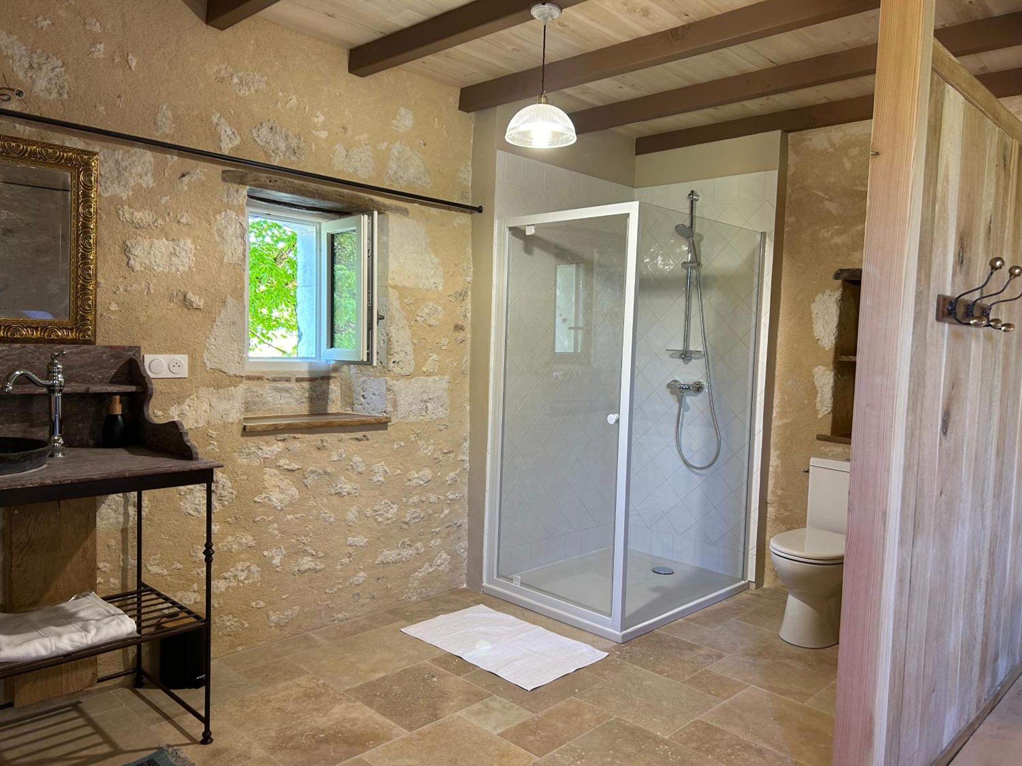 Hotel Entre-Vignes-Et-Bastides Montcaret Esterno foto